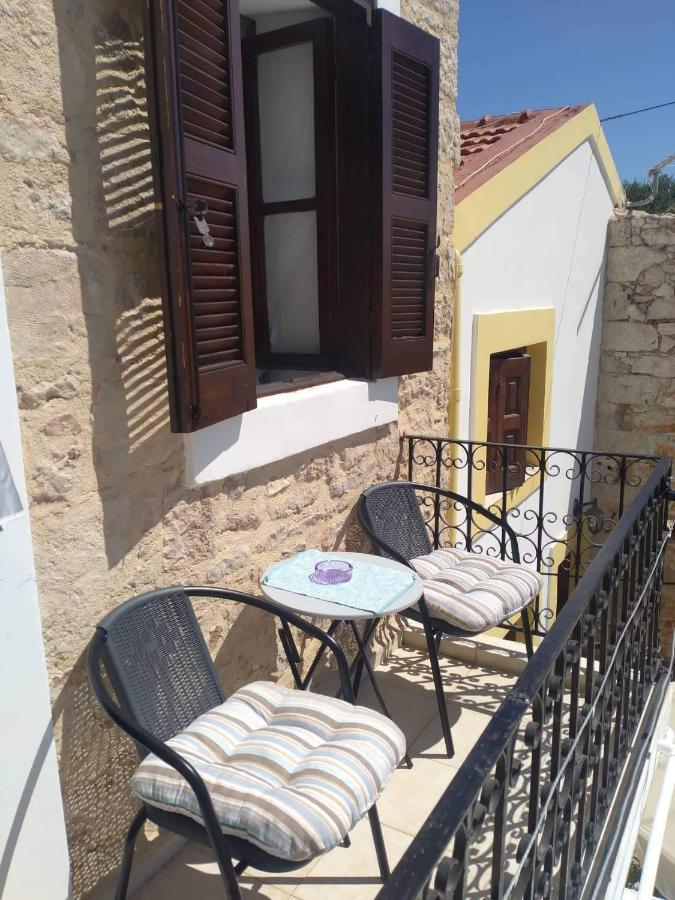 Casa Con Vista Apartments Chalki Town エクステリア 写真